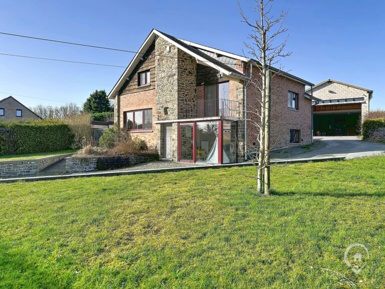 Condrogest - VENDU !!! Maison rénovée à vendre avec un entrepôt à Baillonville