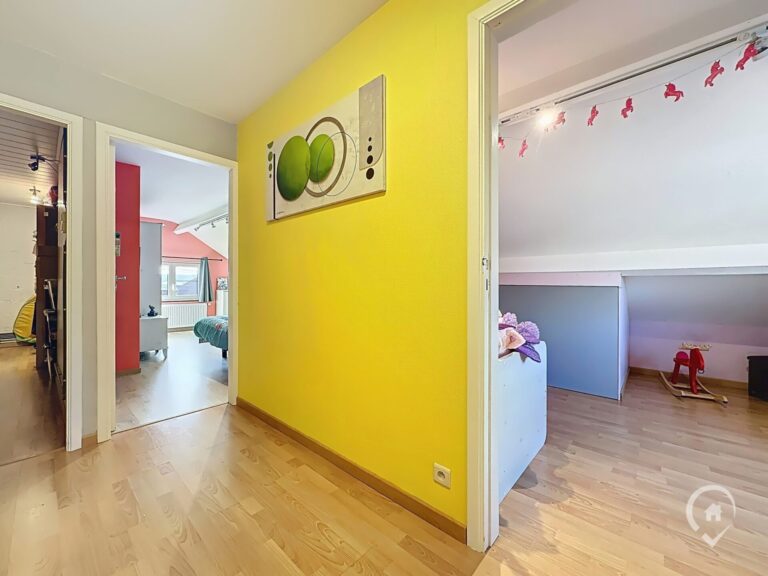 Condrogest - VENDU !!! Maison rénovée à vendre avec un entrepôt à Baillonville
