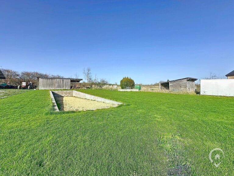 Condrogest - VENDU !!! Maison rénovée à vendre avec un entrepôt à Baillonville