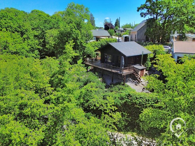 Condrogest - Chalet meublé exploité en gîte à vendre à Dinant