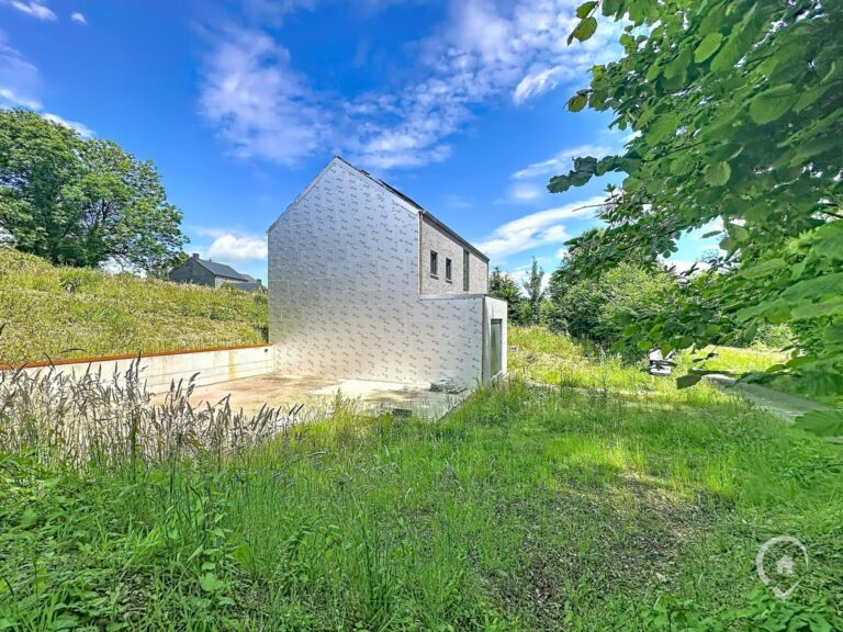 Condrogest - SOUS OPTION !!! Maison neuve à finir + terrain constructible de 588m²