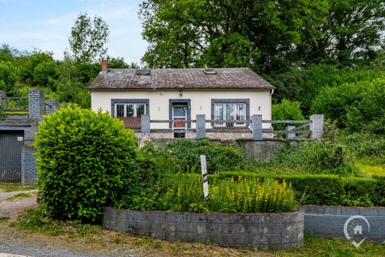 Condrogest - Maison de plain-pied 4 chambres à vendre à Inzemont