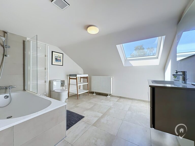 Condrogest - Villa 5 chambres PEB B à Failon à vendre