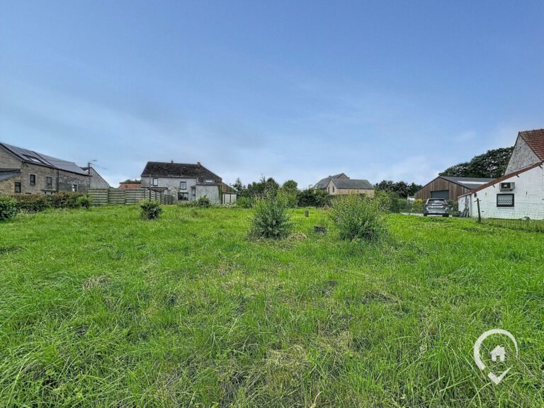 Condrogest - Terrain à bâtir avec permis pour 2 maisons à Rosée