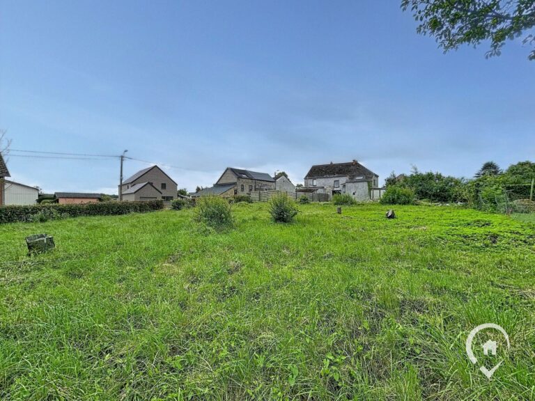 Condrogest - Terrain à bâtir avec permis pour 2 maisons à Rosée