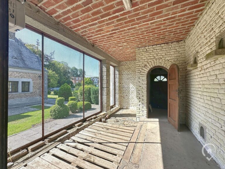 Condrogest - SOUS OPTION !!! Maison de caractère avec annexes à vendre à Porcheresse