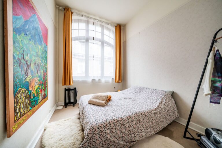 Condrogest - Maison 4 chambres avec grand jardin à vendre à Dinant