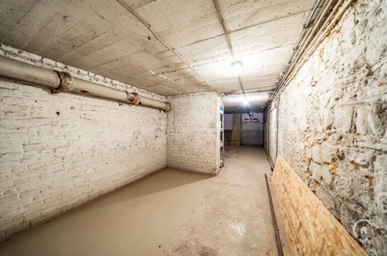 Condrogest - Maison 4 chambres avec grand jardin à vendre à Dinant