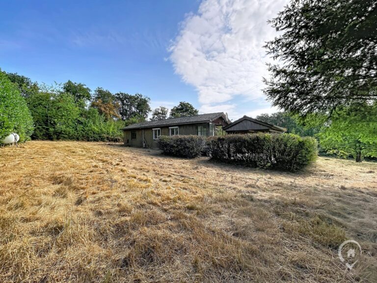 Condrogest - Chalet à rénover sur une parcelle de 32 ares à vendre