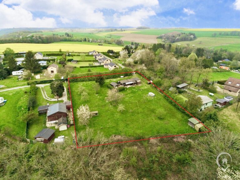 Condrogest - Chalet à rénover sur une parcelle de 32 ares à vendre