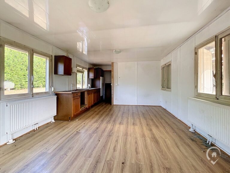 Condrogest - Chalet à rénover sur une parcelle de 32 ares à vendre