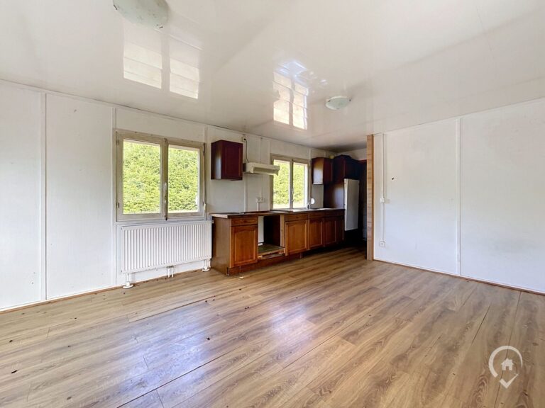 Condrogest - Chalet à rénover sur une parcelle de 32 ares à vendre