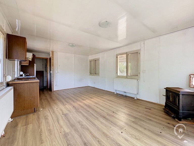 Condrogest - Chalet à rénover sur une parcelle de 32 ares à vendre
