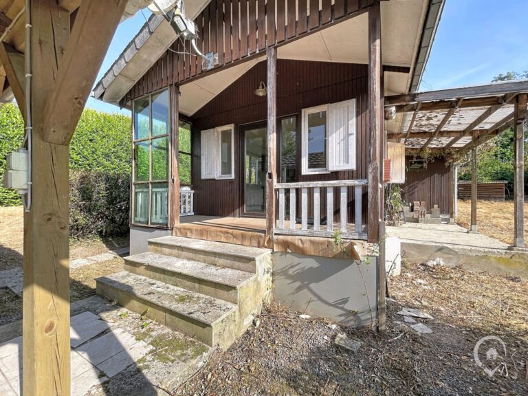 Condrogest - Chalet à rénover sur une parcelle de 32 ares à vendre