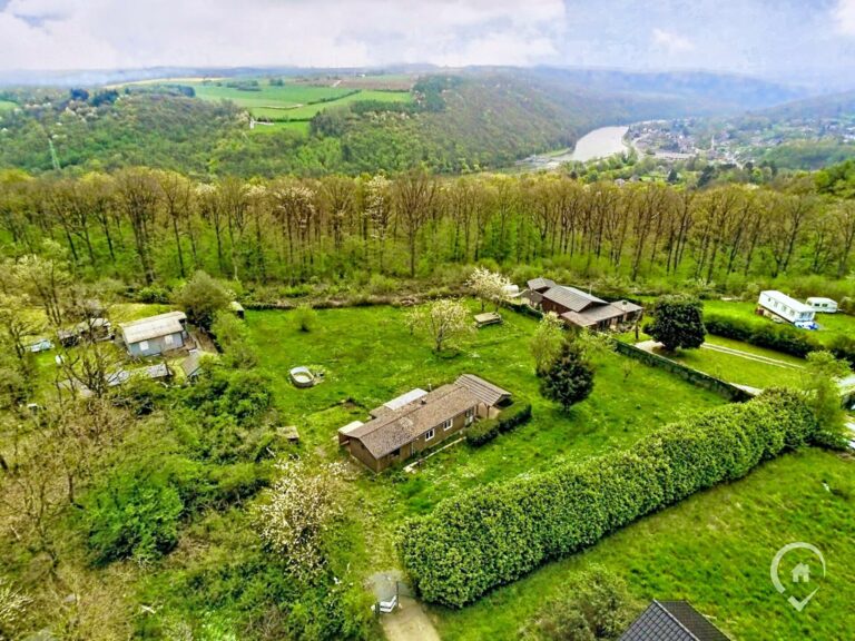 Condrogest - Chalet à rénover sur une parcelle de 32 ares à vendre