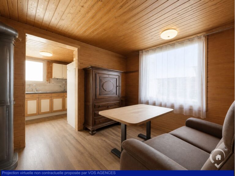Condrogest - SOUS OPTION !!! Chalet 1 chambre en zone d'habitat à vendre à Noiseux