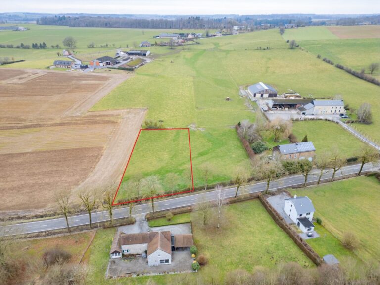 Condrogest - Beau terrain constructible de 25 ares à Hamois