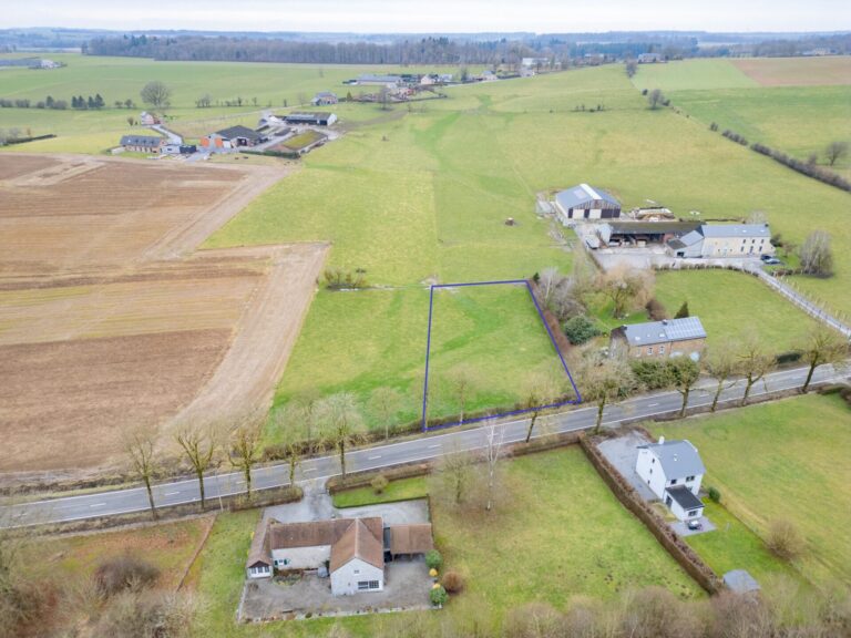 Condrogest - Beau terrain à bâtir de 25 ares à Hamois