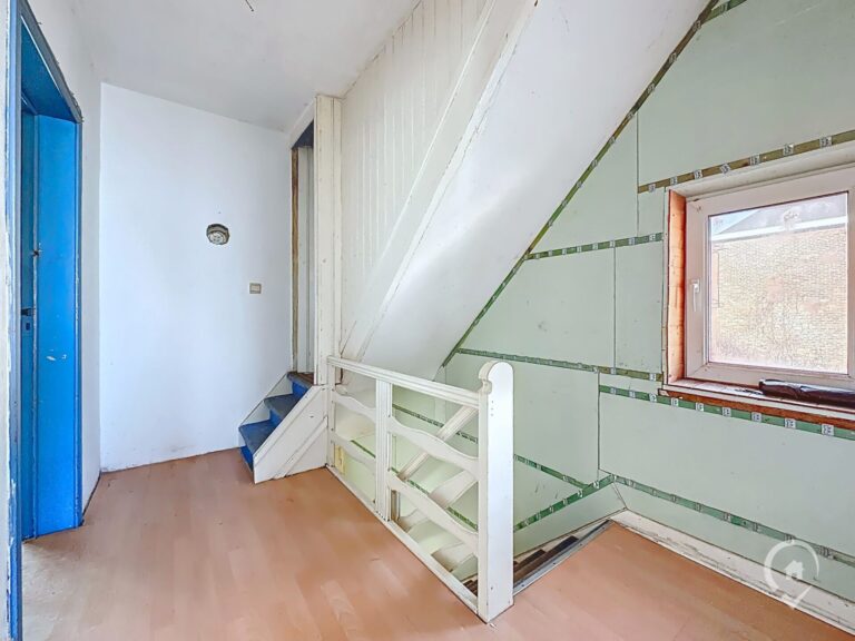 Condrogest - VENDU - Maison avec jardin à rénover à vendre à Forrières