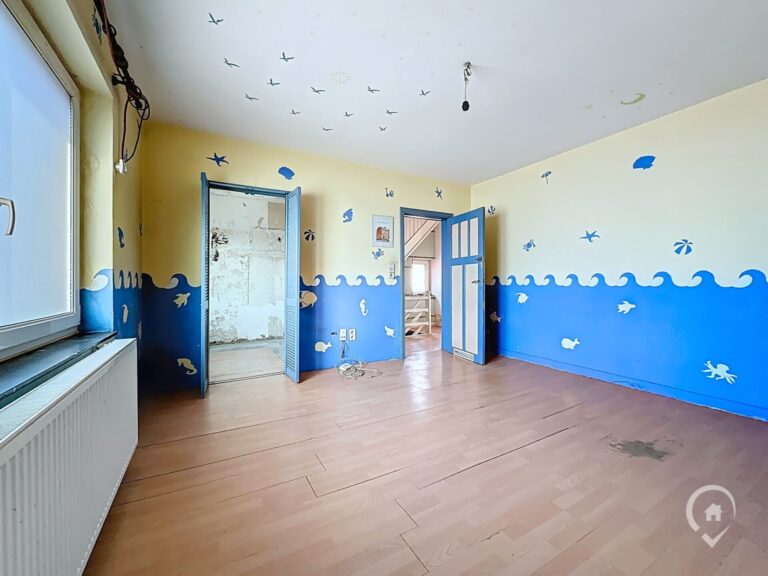 Condrogest - VENDU - Maison avec jardin à rénover à vendre à Forrières