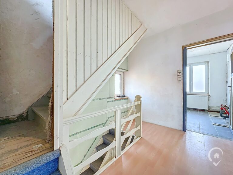 Condrogest - VENDU - Maison avec jardin à rénover à vendre à Forrières