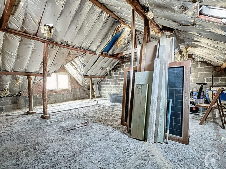 Condrogest - VENDU - Maison avec jardin à rénover à vendre à Forrières
