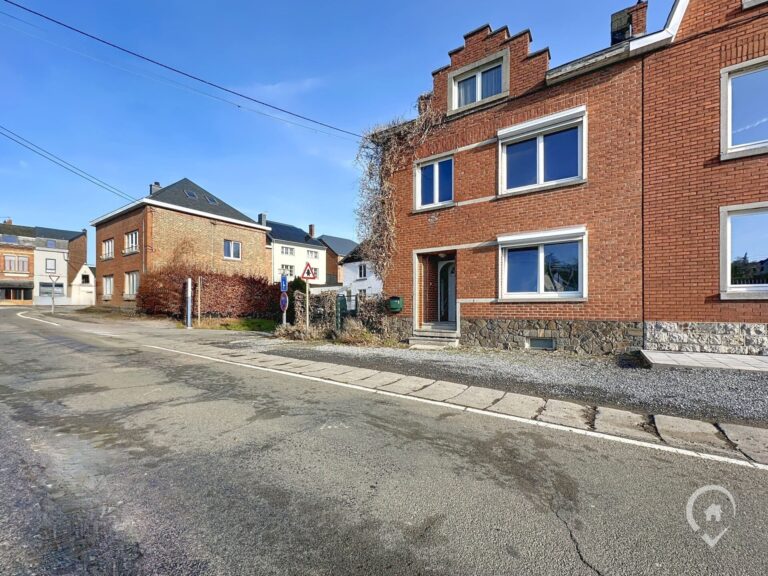 Condrogest - VENDU - Maison avec jardin à rénover à vendre à Forrières