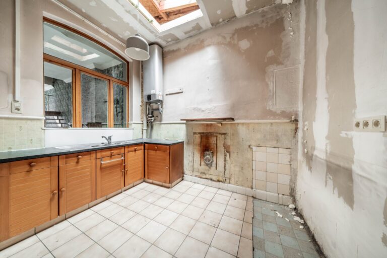 Condrogest - Maison de ville 3 chambres et jardin à vendre à Dinant