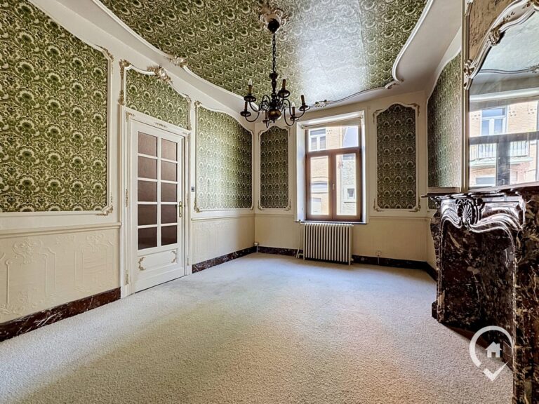 Condrogest - Maison de ville 4 chambres à vendre au cœur d’Yvoir