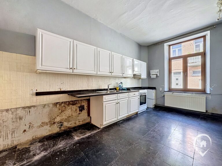 Condrogest - Maison de ville 4 chambres à vendre au cœur d’Yvoir