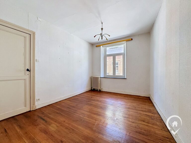 Condrogest - Maison de ville 4 chambres à vendre au cœur d’Yvoir