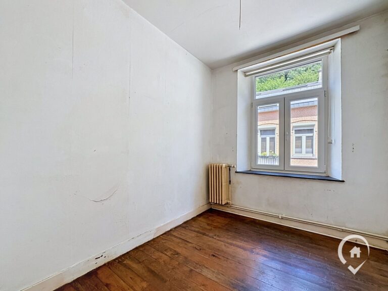 Condrogest - Maison de ville 4 chambres à vendre au cœur d’Yvoir