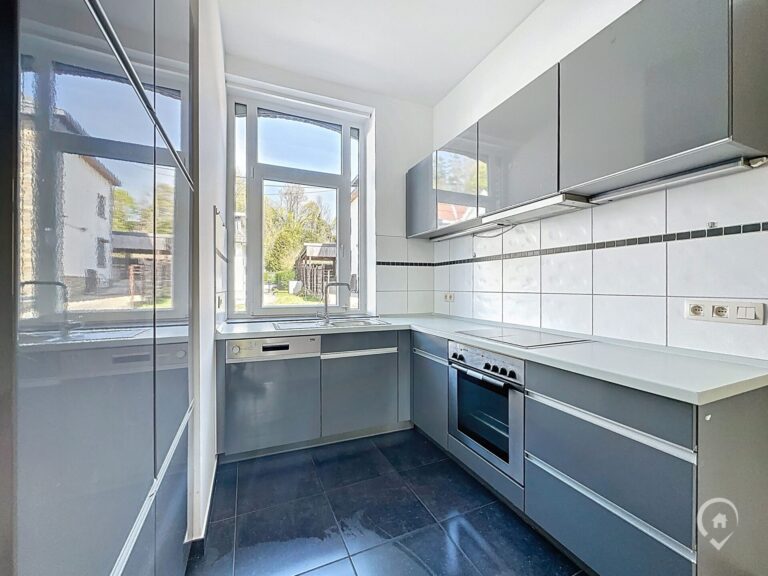 Condrogest - VENDU!! Appartement 2 chambres à vendre à Ciney, avec jardin commun