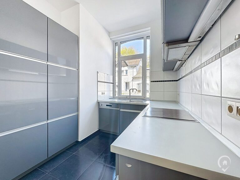 Condrogest - VENDU!! Appartement 2 chambres à vendre à Ciney, avec jardin commun