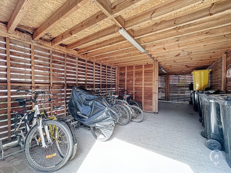 Condrogest - VENDU!! Appartement 2 chambres à vendre à Ciney, avec jardin commun