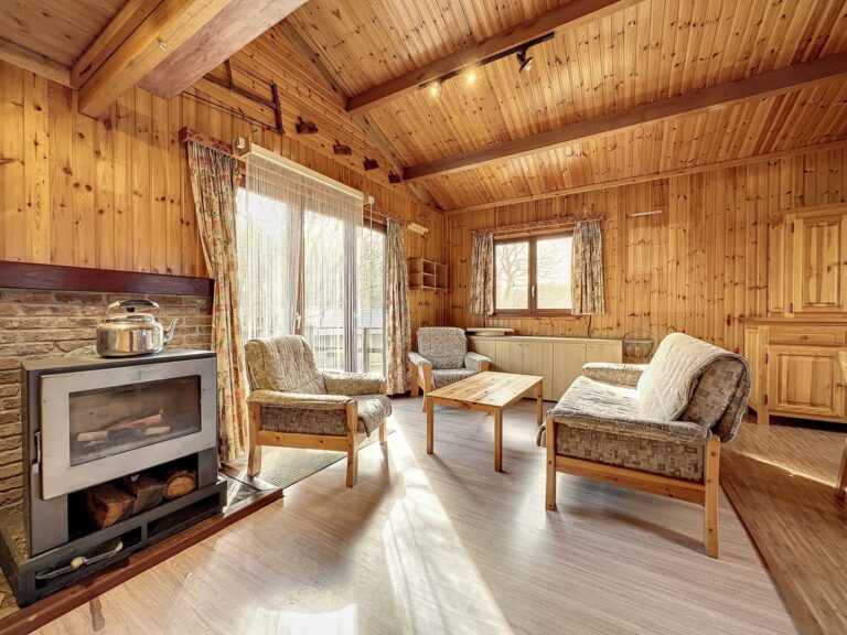Condrogest - SOUS OPTION - Superbe chalet avec permis pour location touristique