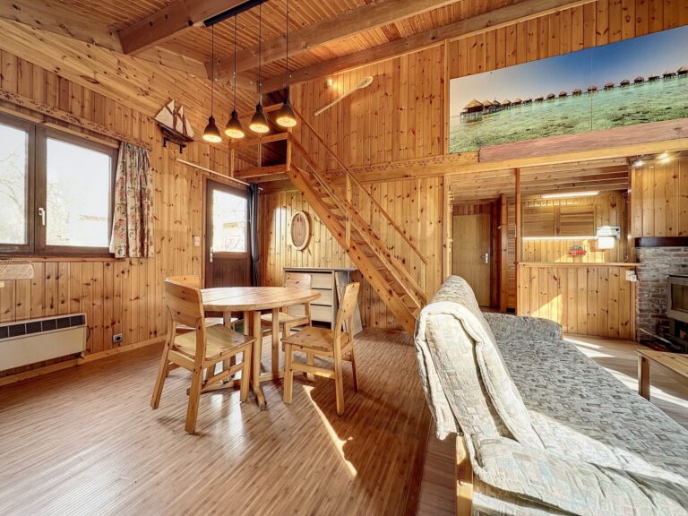 Condrogest - SOUS OPTION - Superbe chalet avec permis pour location touristique