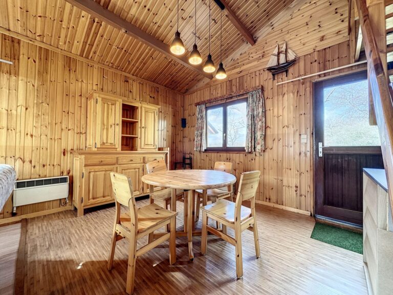 Condrogest - SOUS OPTION - Superbe chalet avec permis pour location touristique
