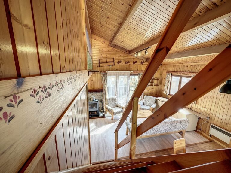 Condrogest - SOUS OPTION - Superbe chalet avec permis pour location touristique