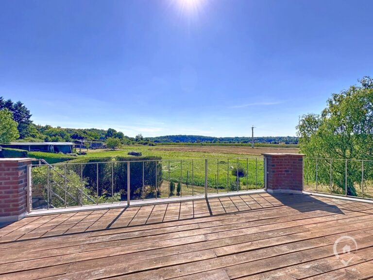 Condrogest - Duplex avec vue sur la campagne, garage et jardin à vendre