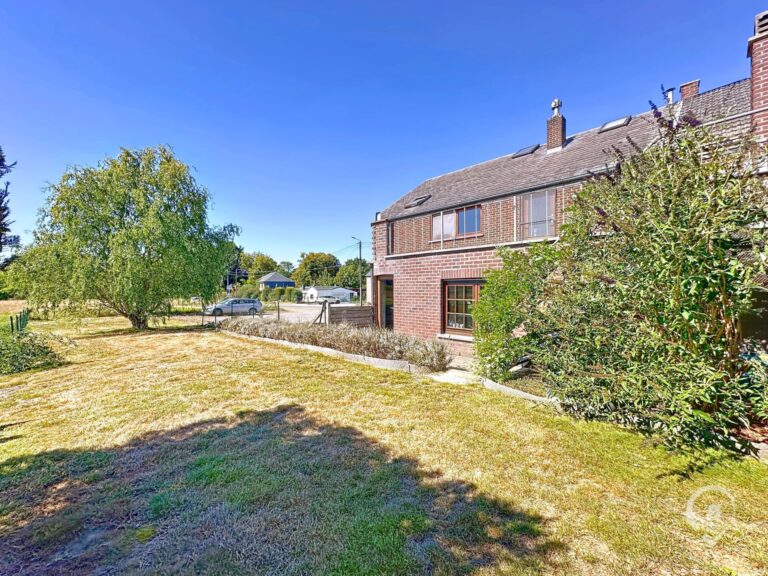 Condrogest - Duplex avec vue sur la campagne, garage et jardin à vendre