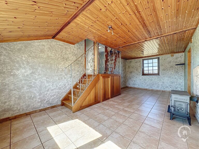 Condrogest - Duplex avec vue sur la campagne, garage et jardin à vendre