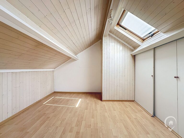 Condrogest - Duplex avec vue sur la campagne, garage et jardin à vendre