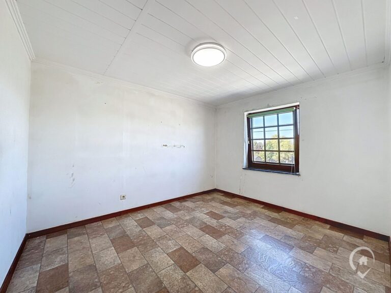 Condrogest - Duplex avec vue sur la campagne, garage et jardin à vendre