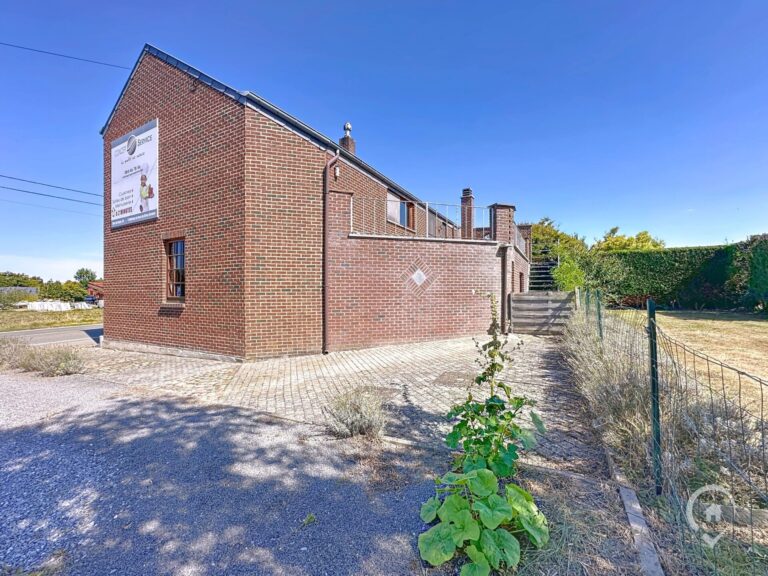 Condrogest - Duplex avec vue sur la campagne, garage et jardin à vendre