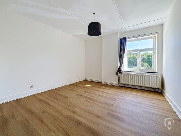 Condrogest - SOUS OPTION !!! Immeuble de rapport à vendre au centre de Ciney
