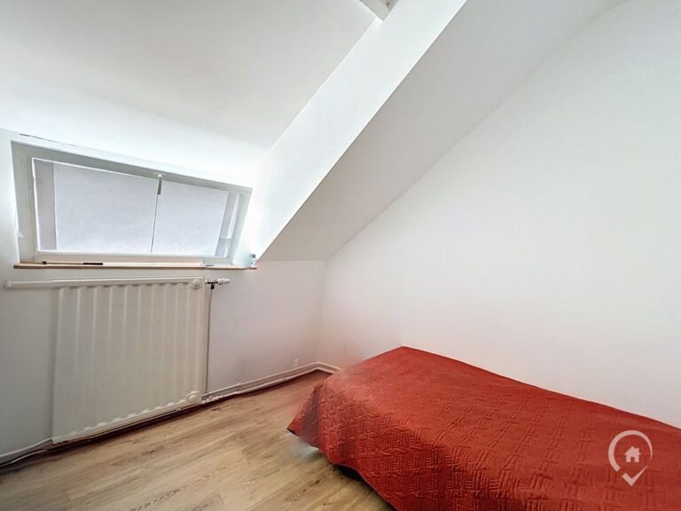 Condrogest - SOUS OPTION !!! Immeuble de rapport à vendre au centre de Ciney