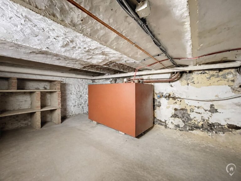 Condrogest - SOUS OPTION !!! Immeuble de rapport à vendre au centre de Ciney