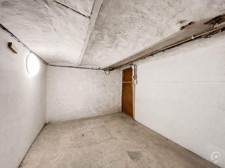 Condrogest - SOUS OPTION !!! Immeuble de rapport à vendre au centre de Ciney