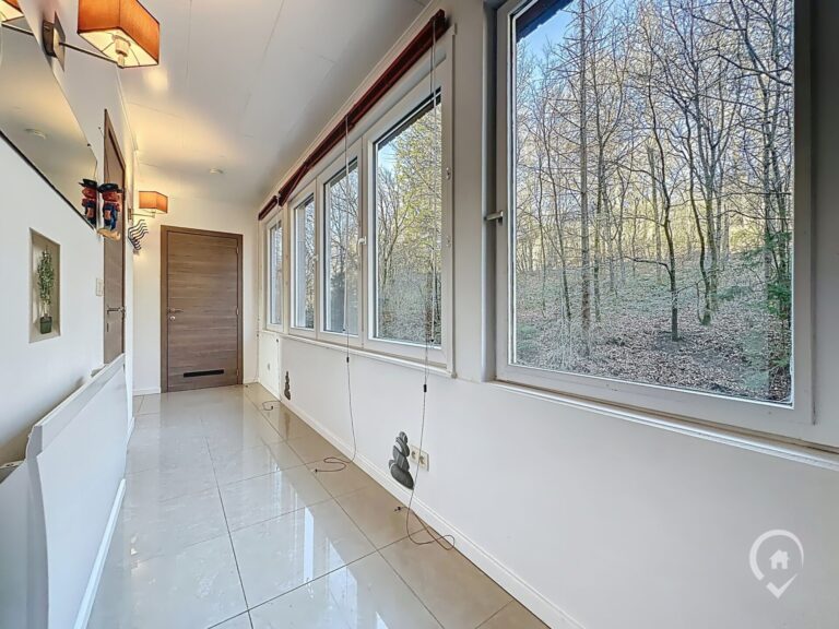Condrogest - VENDU !!! Appartement rénové à vendre à Nassogne, vue sur la nature